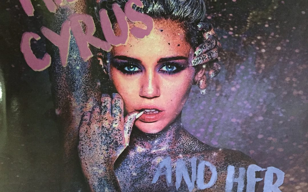 Lunes de Icónicos: Miley Cyrus & Her Dead Petz