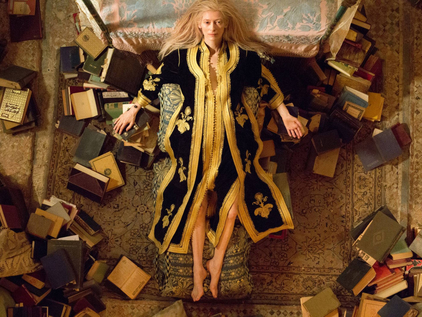 Livros, chá e internet.: Only Lovers Left Alive - os vampiros legais