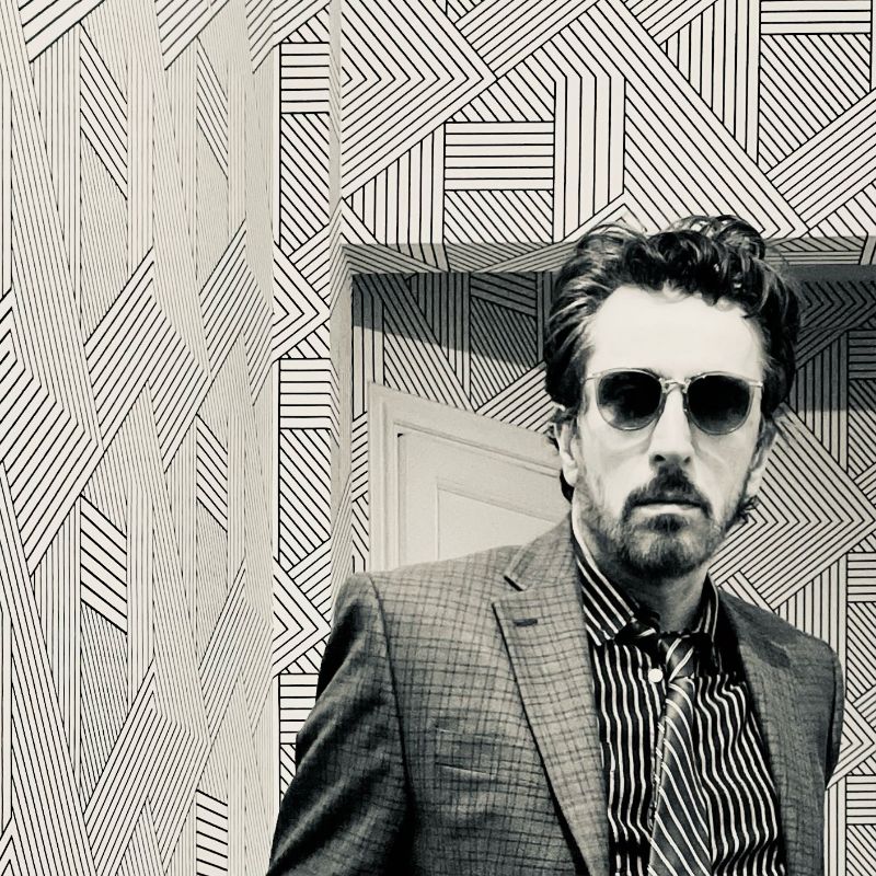 «Idéntico», el nuevo disco de El Dependiente