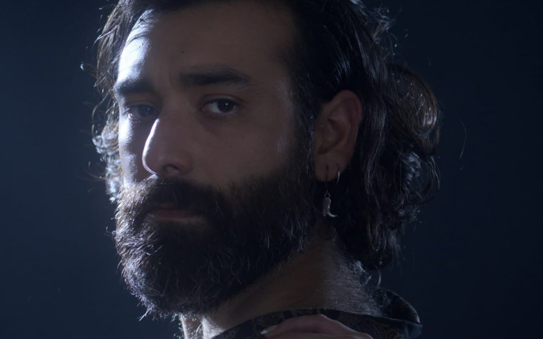 Tom Pepper presenta su nuevo videoclip «Combustión»