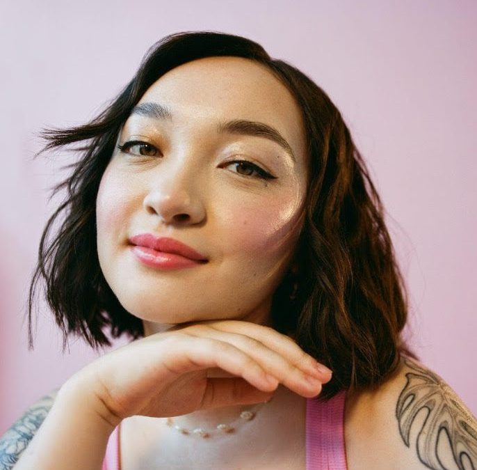 mxmtoon lanza su nuevo EP «plum blossom» (revisited)