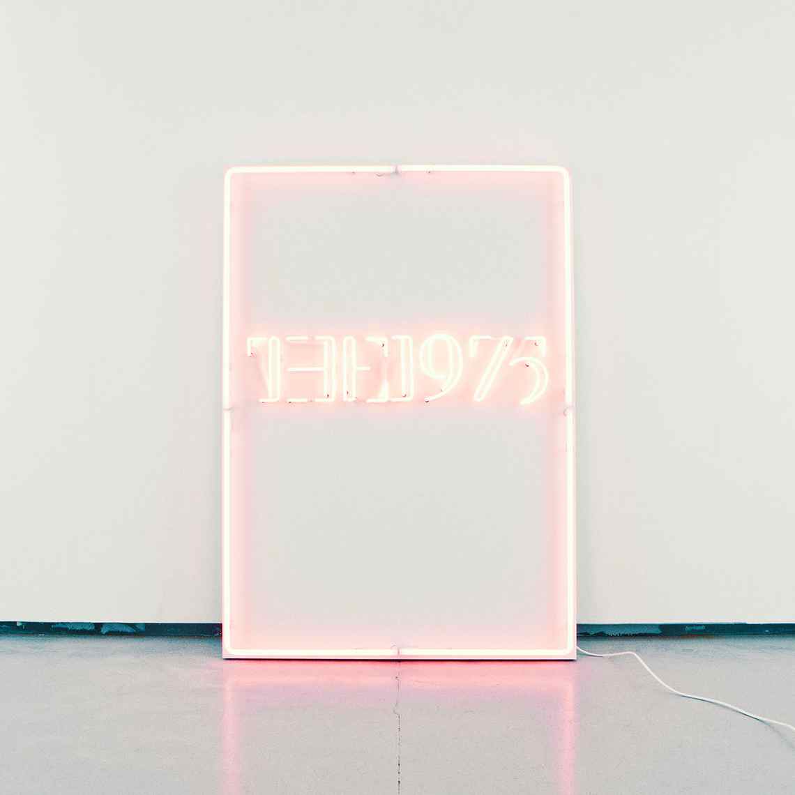 a 10 años de «I like it when you sleep, for you are so beautiful yet so unaware of it»