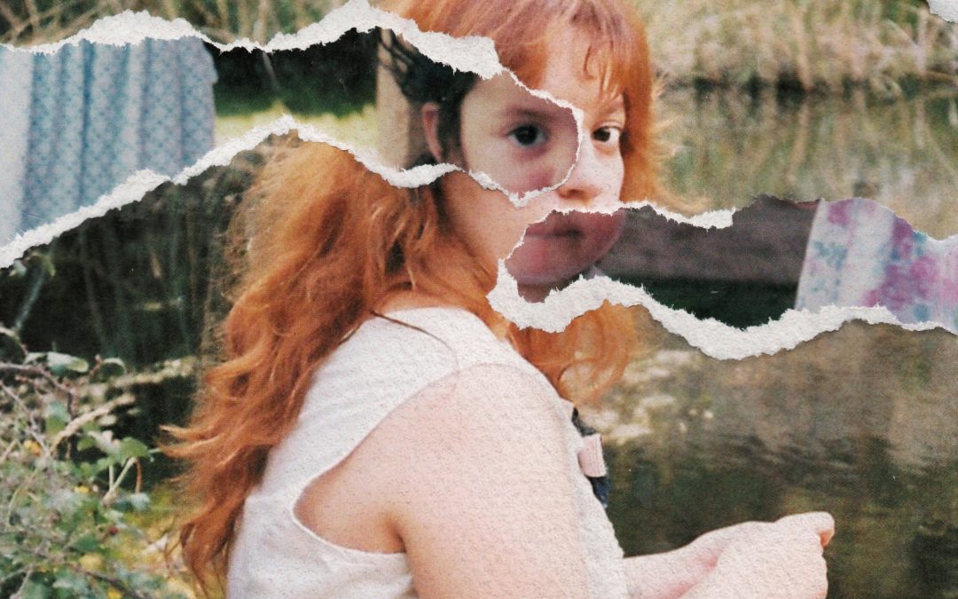 Gabriela Arcos regresa al indie folk en su esperado segundo disco «Atte.»