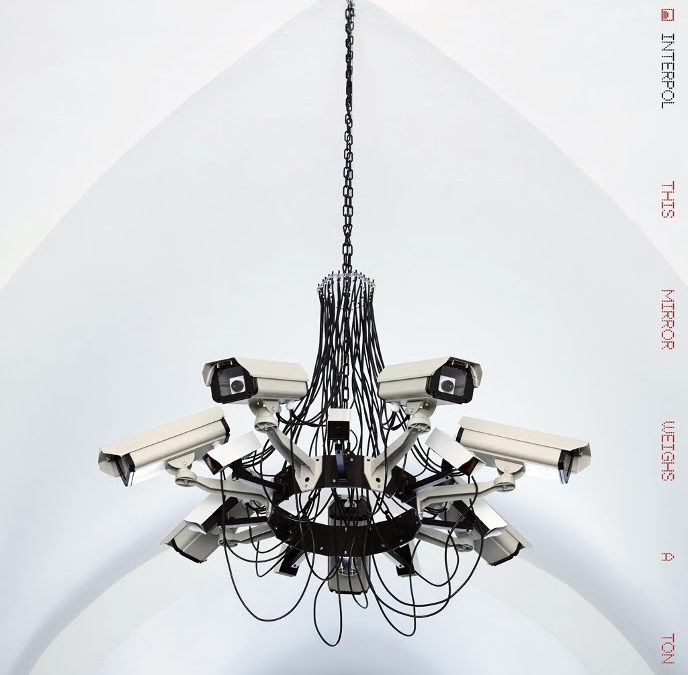 INTERPOL LANZA SU PRIMER ÁLBUM EN CUATRO AÑOS, «THIS MIRROR WEIGHS A TON»