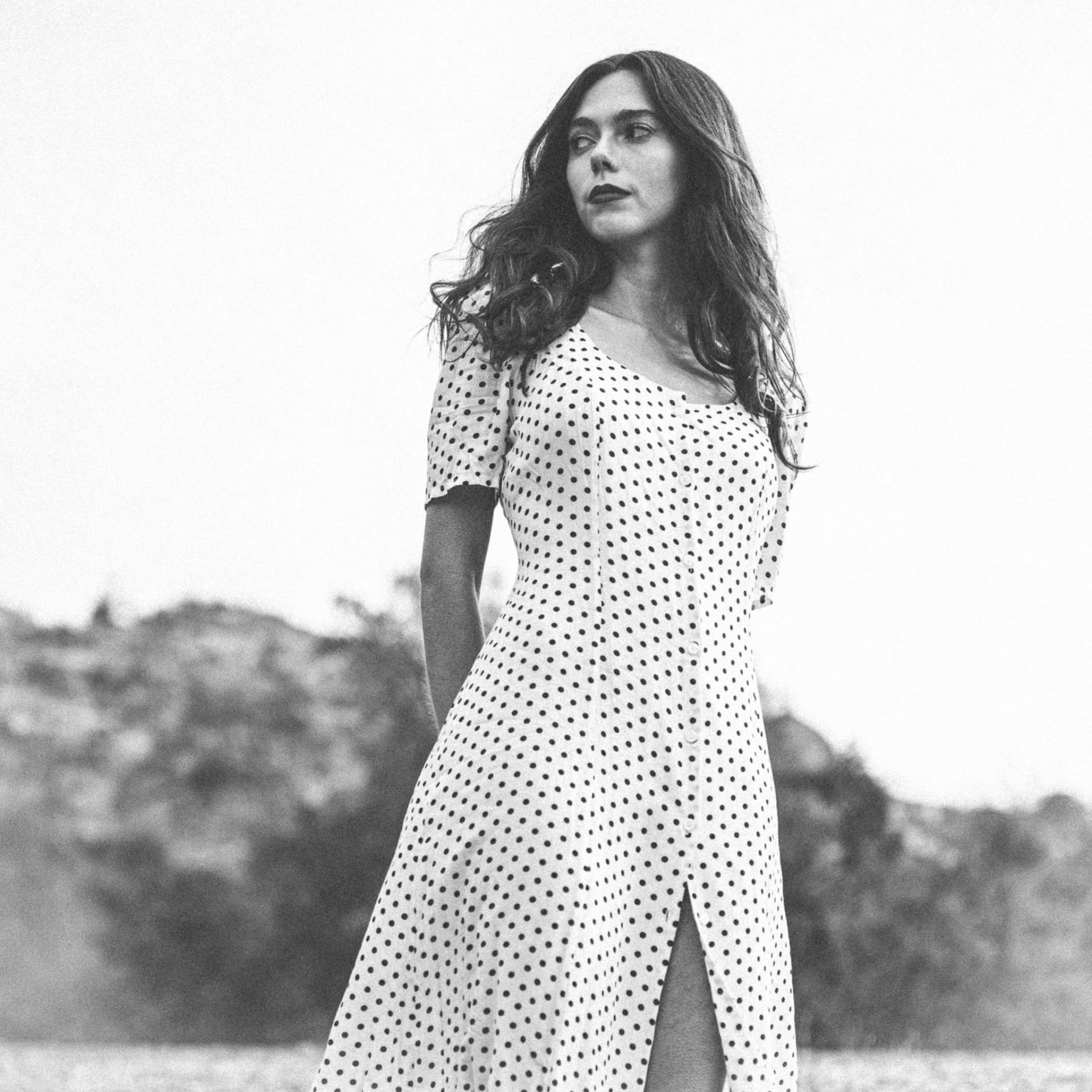 Olivia García lanza su segundo álbum «Te daría tanto, solo por un poco»